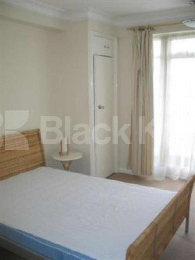 			new instruction, 1 Bedroom, 1 bath, 1 reception Flat			 Gloucester Place, Marylebone